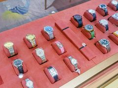 -万物奢潮中古奢侈品(青岛店)