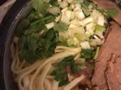 -熊大师牛羊粉(红谷凯旋店)