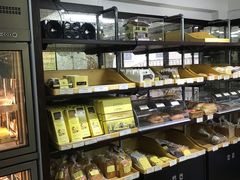 面包甜点陈列柜-安德鲁饼店(总店)