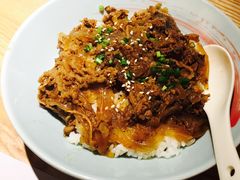牛肉饭-初居食屋日式料理(万象城购物中心店)