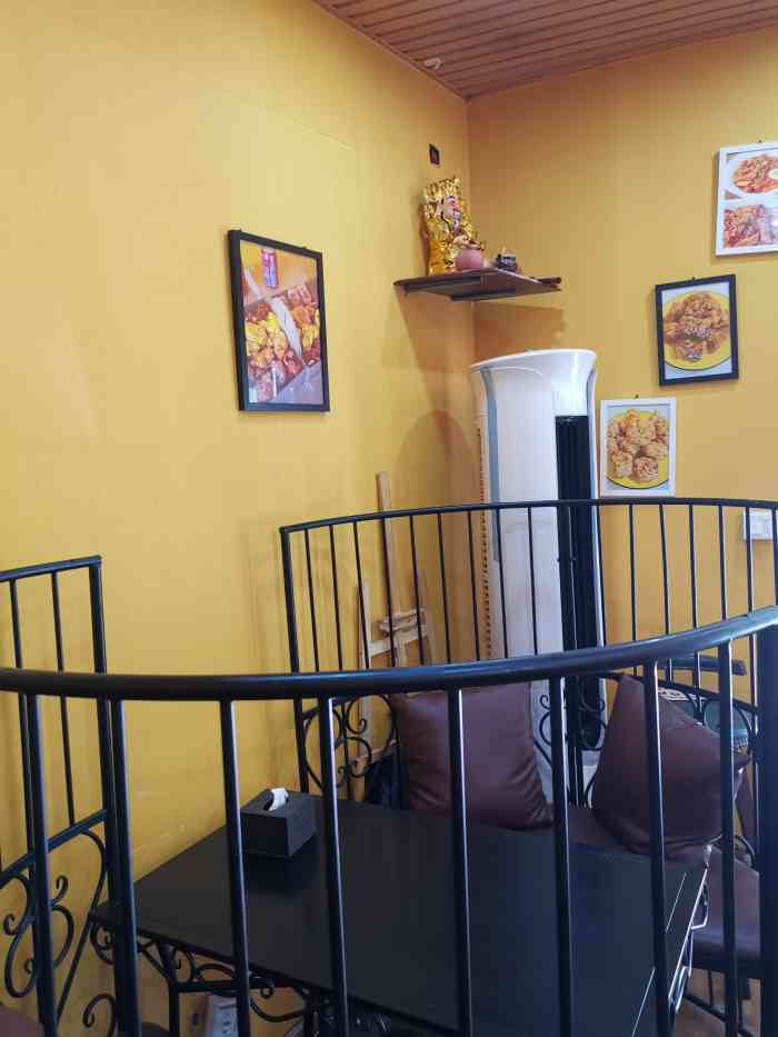 象巷炸鸡-"象巷炸鸡,听朋友说起他家的炸鸡很好吃,地.