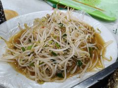 -蚝哥花姐湛江烤生蚝(美丽湾市场店)