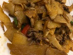 酸笋炒鸡杂-美极鲜食坊(宝安南路店)