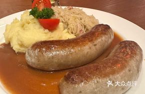 Lord Lant's Homemade Pork Sausage with Sauerkraut