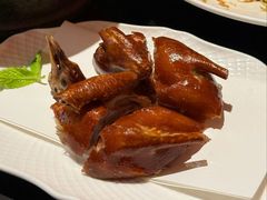 脆皮乳鸽-醉东Oriental House(静安嘉里中心店)