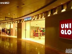 -优衣库(上海正大广场店)