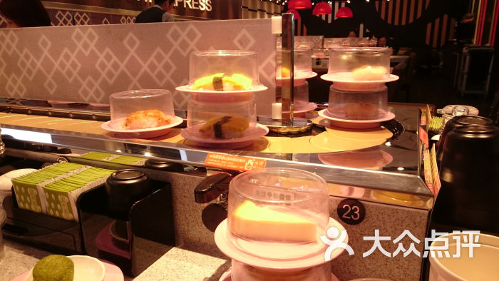 争鲜回转寿司(香港中路佳世客店-吧台图片-青岛美食-大众点评网