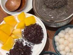 芒果白雪黑糯米-小团圆糖水铺(襄阳南路店)