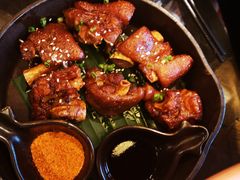 个旧烤猪蹄-云海肴·汽锅鸡·云南菜(天山百盛优客店)