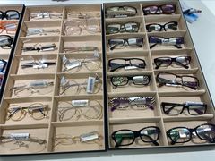 -目艮眼镜SHOWROOM(品牌集合店)