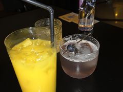 -Mx.cocktail bar