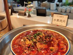 -涨巢·潮玩水疗局