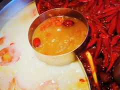 -王婆乔鲜鱼自助火锅(蜀汉路店)