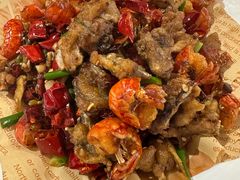 -肥肥虾庄·金牌油焖大虾(汉街SKP店)
