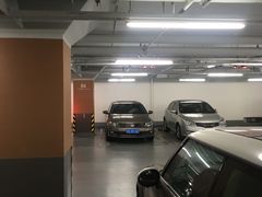 -百联又一城停车场