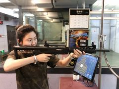 -都市枪神实弹射击俱乐部