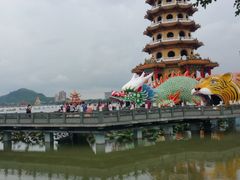 -龙虎塔