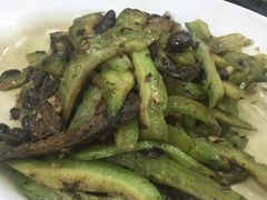 豆豉鲮鱼炒苦瓜-新峰肉骨茶