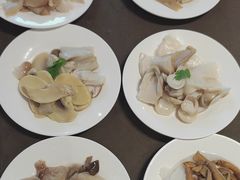 -天宜隆蘑菇宴火锅(石景山旗舰店)