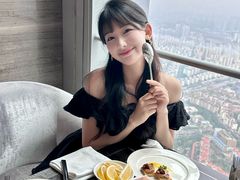 -云端西餐厅(南宁龙光那莲豪华精选酒店)