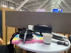-星巴克(青岛火车北站候车大厅店)