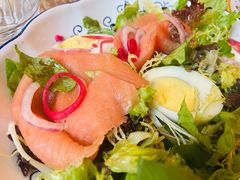 烟熏三文鱼色拉-Alimentari早午餐(安福路店)