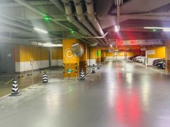 -瑞虹新天地月亮湾