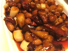 宫保鸡丁-渝信川菜 · 川味家常菜(长安店)