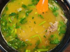 牛肉粉丝汤-大龙汤包