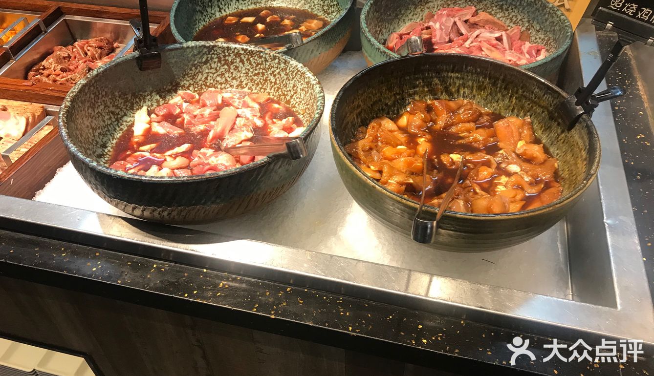 排队三小时就为了吃这顿自助烤肉[笑哭][笑哭][笑哭]