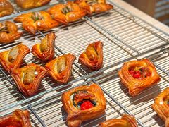-VERIE BAKEHOUSE