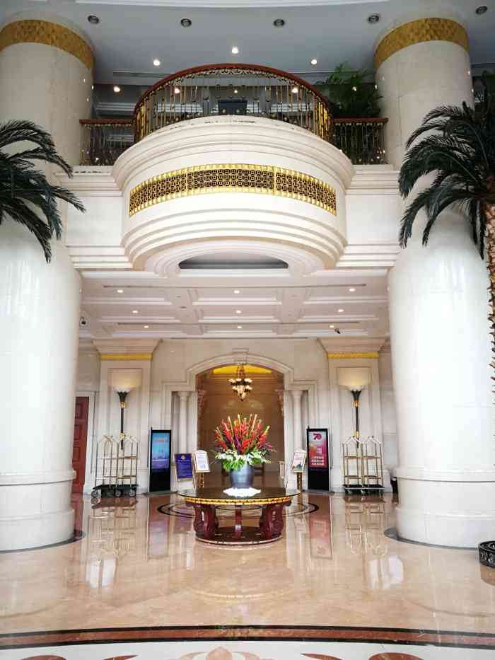 上海古象大酒店-"酒店位置比较好,服务员很热情,下次还会继.