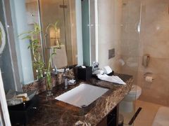 -青岛海尔洲际酒店