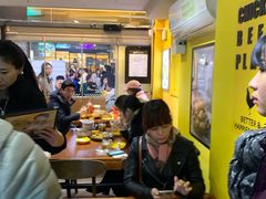 -BHC炸鸡(明洞总店)