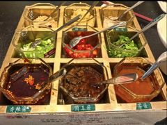 -德天肥牛海鲜火锅(城西银泰店)