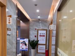 -上海仁爱医院口腔科 · 种植