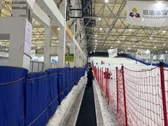 -乔波室内滑雪场