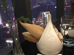 -西安皇冠假日酒店·朱雀咖啡厅
