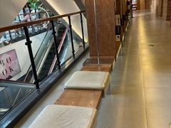 -半山书局(新世纪商城店)