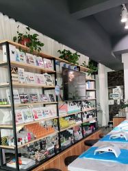 -潮店·虞妃妮轻奢美甲美睫馆