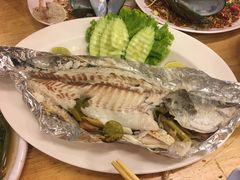 -J Daeng Seafood