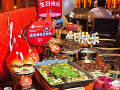 -何师烧烤Pro ·江湖川菜·小龙虾·精酿啤酒(太古里旗舰店)