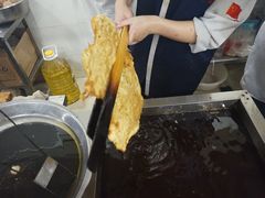 葱花油饼-方中山胡辣汤(成都首店)