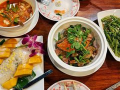 -Dang restaurant (patong phuket)