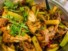 -重庆鸡公煲·青锅花椒鱼(牡丹江路店)