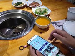 -唯成•韩国炭火烤肉 유성고기