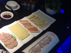 -唯爱KTV聚会餐厅(仙林东城汇店)