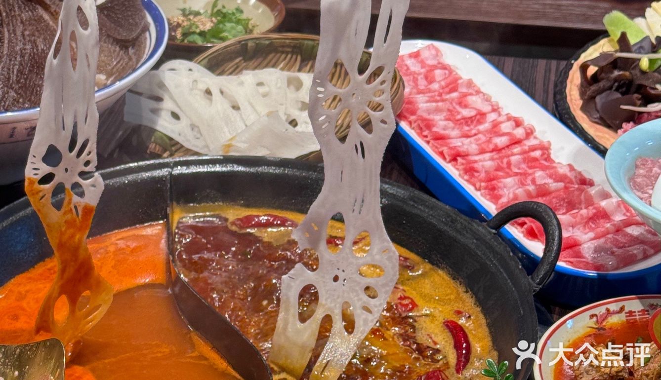 吴江新晋排队王 重火锅来万宝啦！