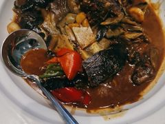 -香山湖渔家大院