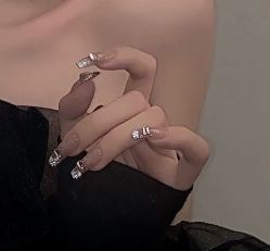 -ZX·美睫设计师汇聚店